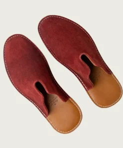 Pantoufle en cuir bordeaux suédé
