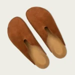 Pantoufle en cuir noisette suède