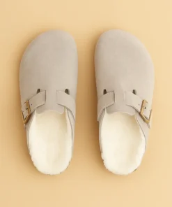 Pantoufle femme confort veloutée gris clair, doublure fourrée