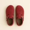 pantoufles en cuir fermees rouges